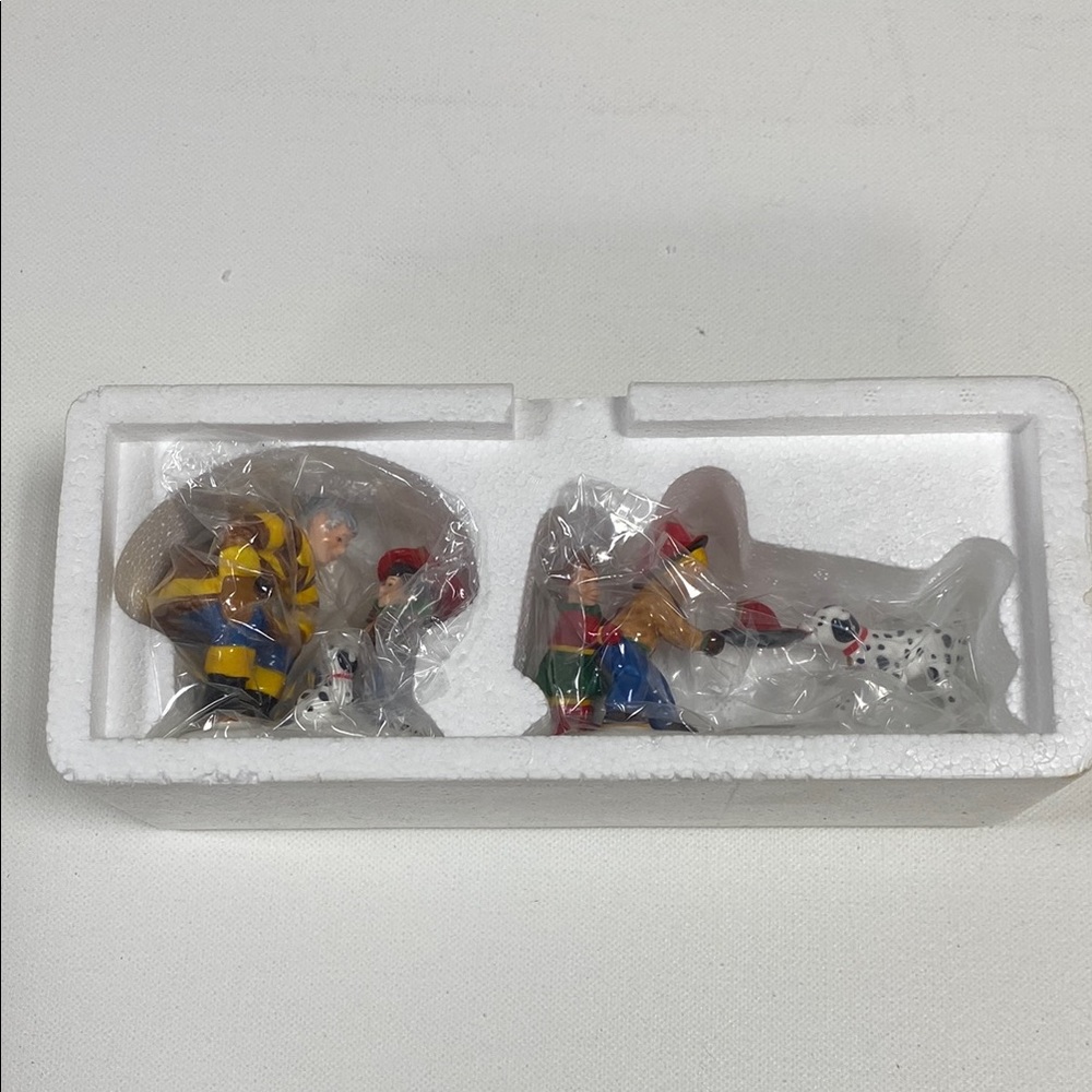 Dept. 56 Snow Village Accessory, "Fun at the Firehouse." Set of 2 figures - Picture 10 of 15
